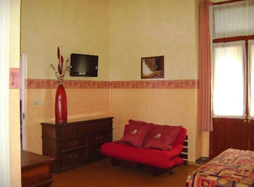 Hotel La Alhondiga ปวยบลา ภายนอก รูปภาพ
