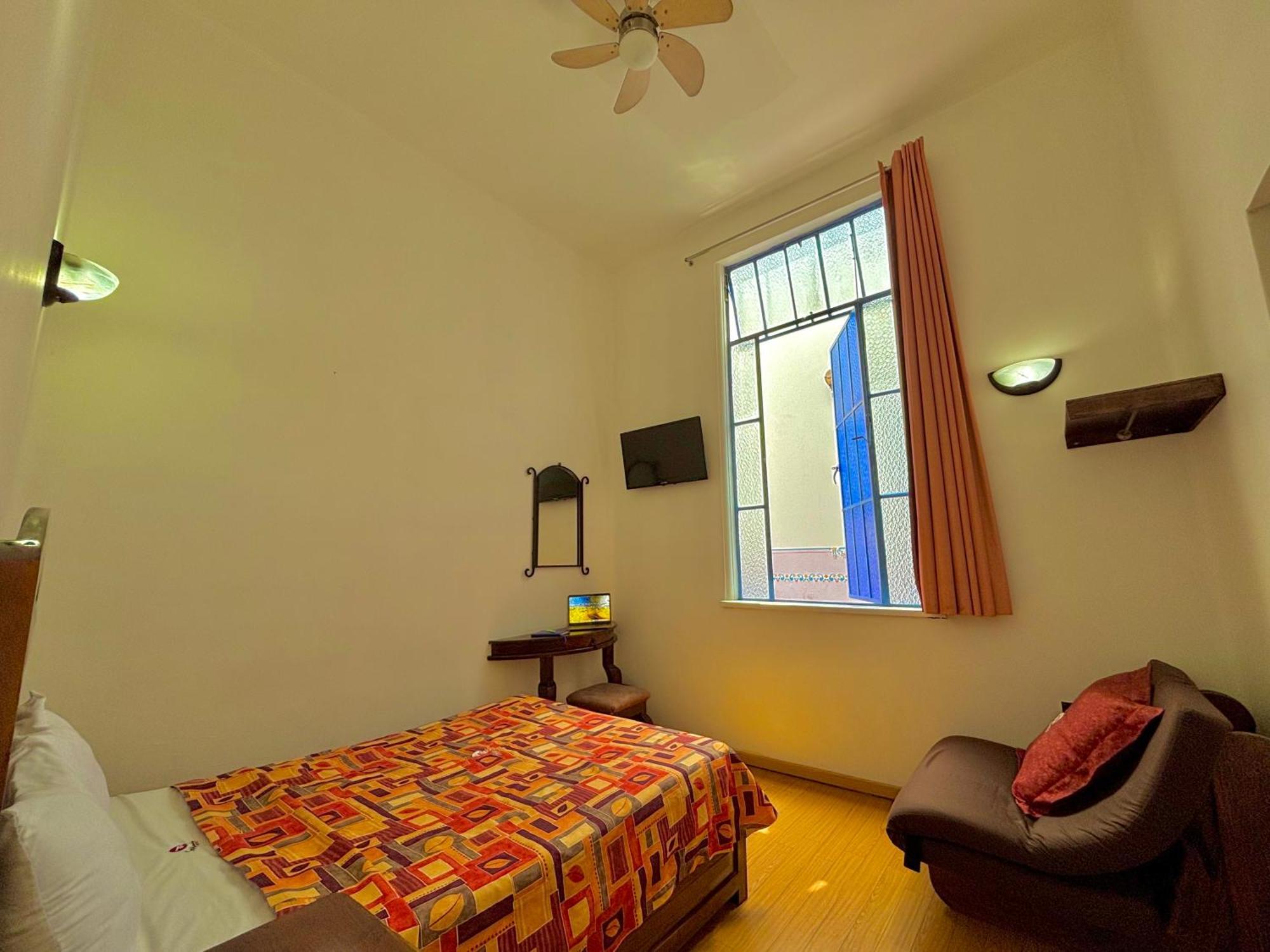 Hotel La Alhondiga ปวยบลา ภายนอก รูปภาพ