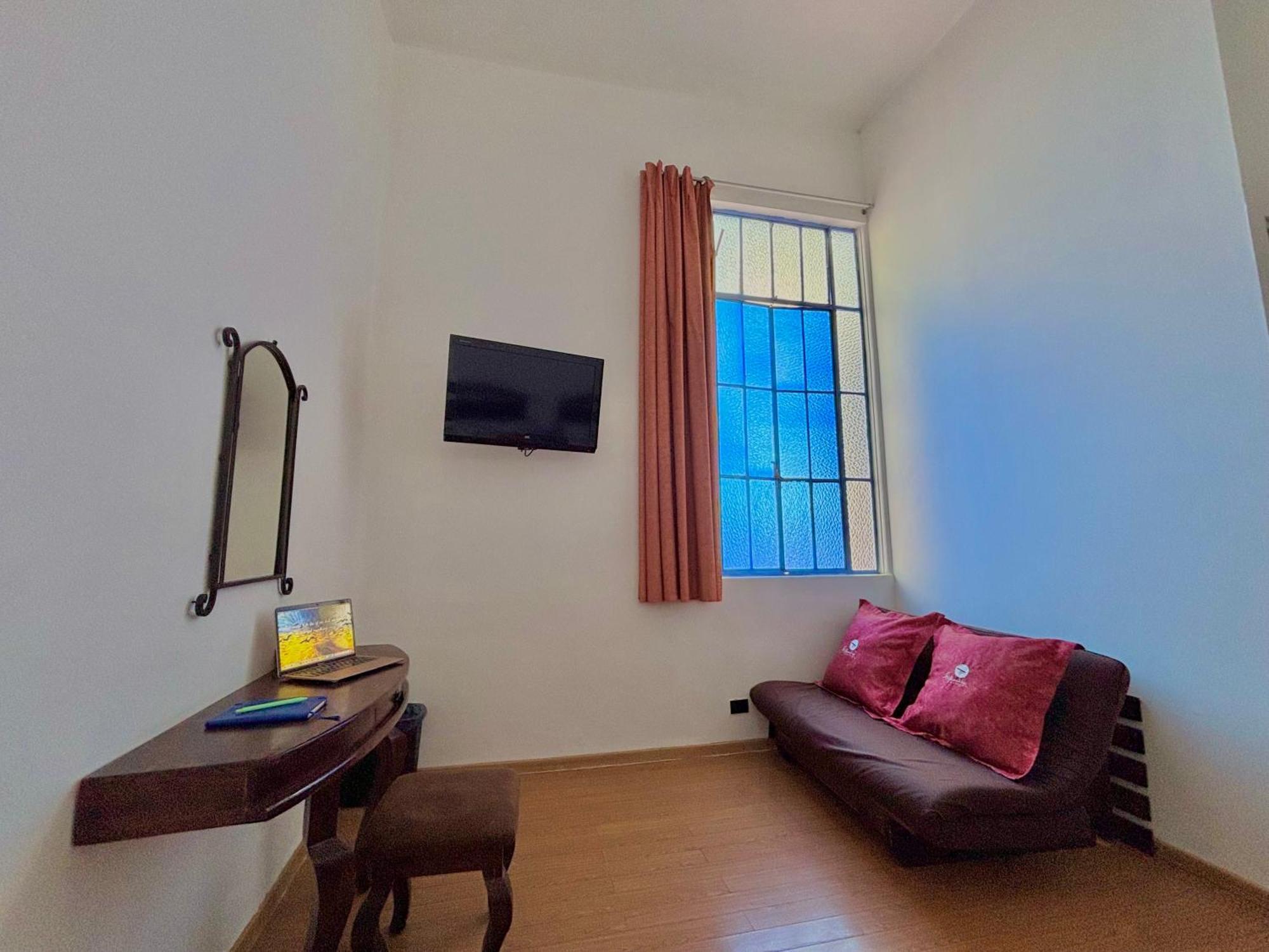 Hotel La Alhondiga ปวยบลา ภายนอก รูปภาพ