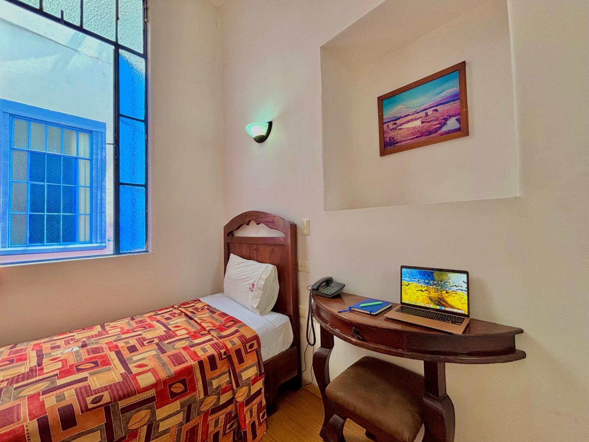 Hotel La Alhondiga ปวยบลา ภายนอก รูปภาพ