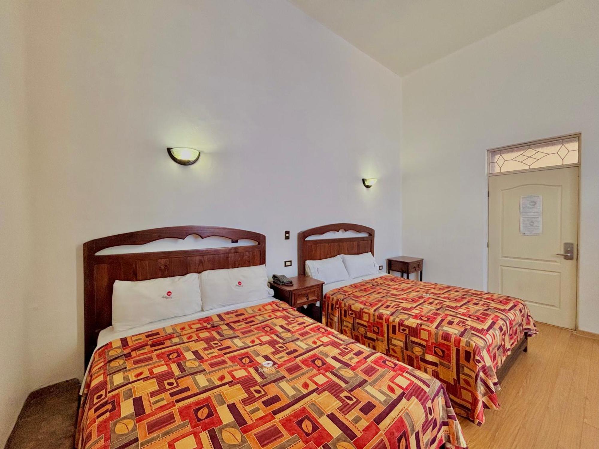 Hotel La Alhondiga ปวยบลา ภายนอก รูปภาพ