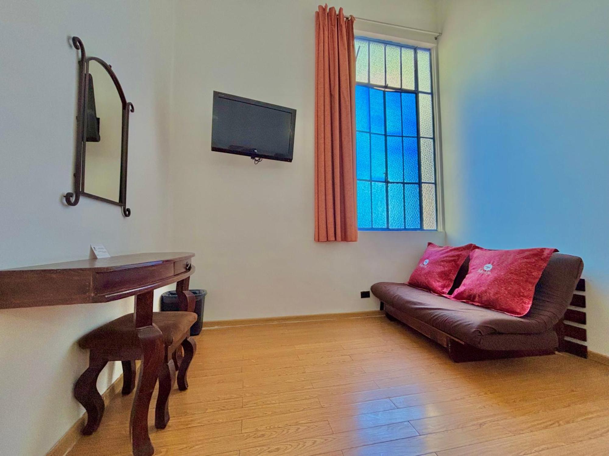 Hotel La Alhondiga ปวยบลา ภายนอก รูปภาพ
