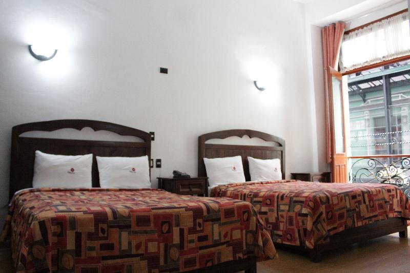 Hotel La Alhondiga ปวยบลา ภายนอก รูปภาพ